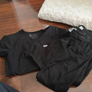 Xs figs black set scrubs